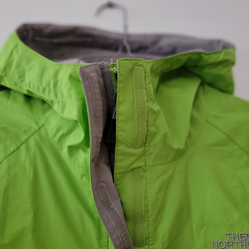 The north face women's windbreaker waterproof color green size S - Picture 4 of 9